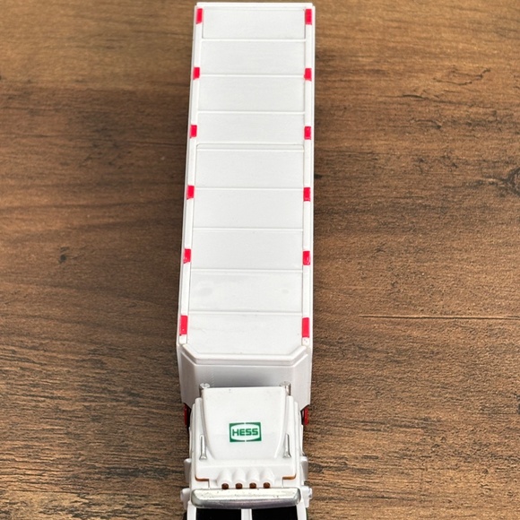 HESS MINI Semi Gasoline Truck  & Two Racers Race Cars LIGHTS UP Ramp WORKS 2013 - Picture 12 of 14